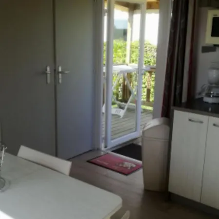 Mobil-home 4 Pers Avec Terrasse A Sainte-marie-du-mont - Api-1-52-1297 圣玛丽-迪蒙