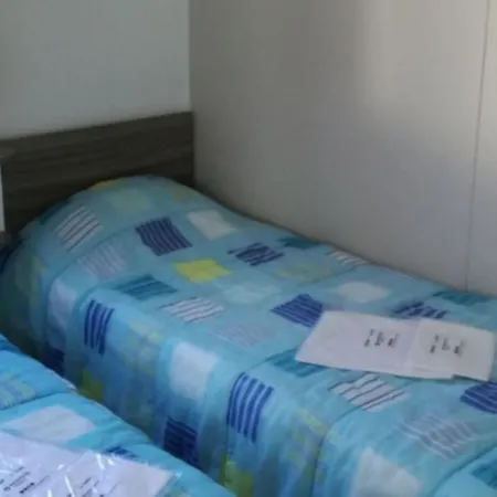 Mobil-home 4 Pers Avec Terrasse A Sainte-marie-du-mont - Api-1-52-1297